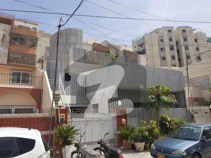 گلستانِِ جوہر ۔ بلاک 17 گلستانِ جوہر کراچی میں 5 کمروں کا 8 مرلہ مکان 4.35 کروڑ میں برائے فروخت۔