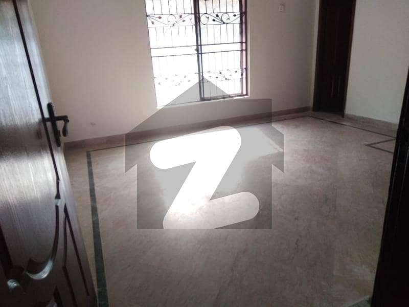 نیسپاک ہاؤسنگ سکیم مین کینال بینک روڈ لاہور میں 10 کمروں کا 2 کنال مکان 8.5 کروڑ میں برائے فروخت۔