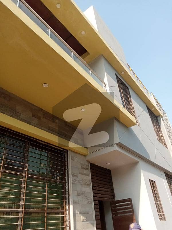 کلفٹن ۔ بلاک 5 کلفٹن کراچی میں 5 کمروں کا 10 مرلہ مکان 9 کروڑ میں برائے فروخت۔