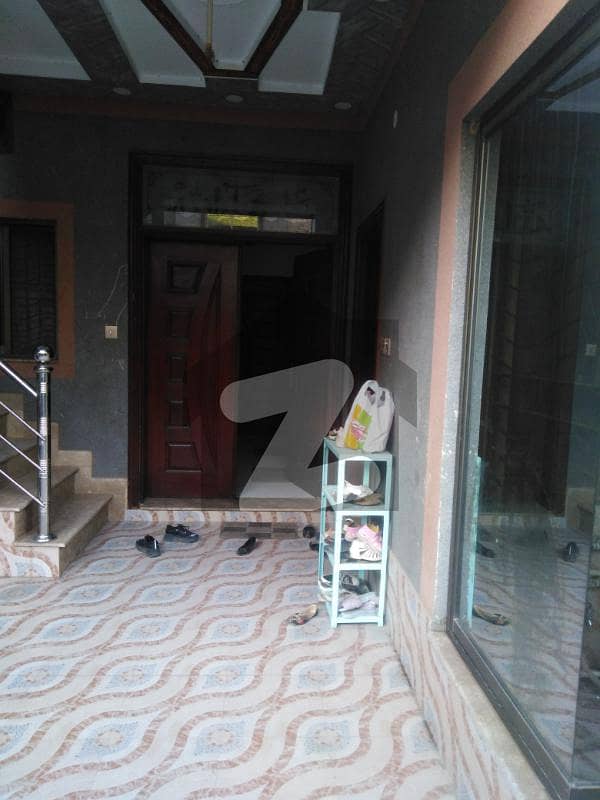 وینس ہاؤسنگ سکیم لاہور میں 3 کمروں کا 5 مرلہ مکان 1.3 کروڑ میں برائے فروخت۔