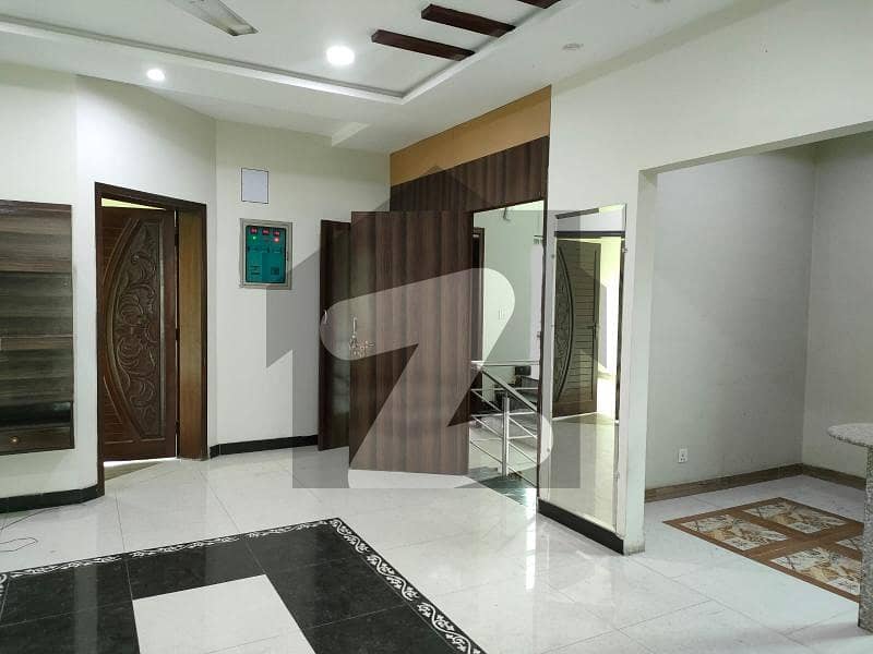 2250 Square Feet Upper Portion In Eden For Rent At Good Location