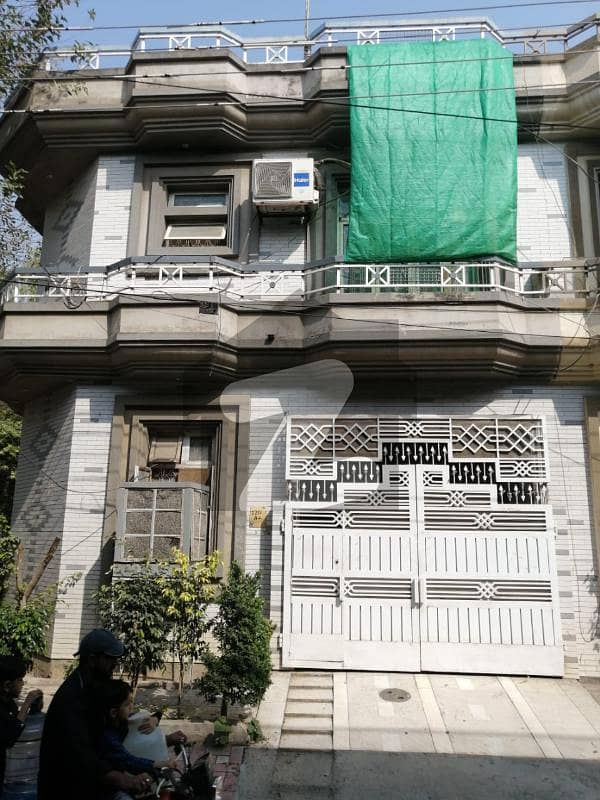 5 Marla Corner Facing Park Uesd Double Storey House For Sale In Phase 1 A3 Block In Johar Town, Lahore