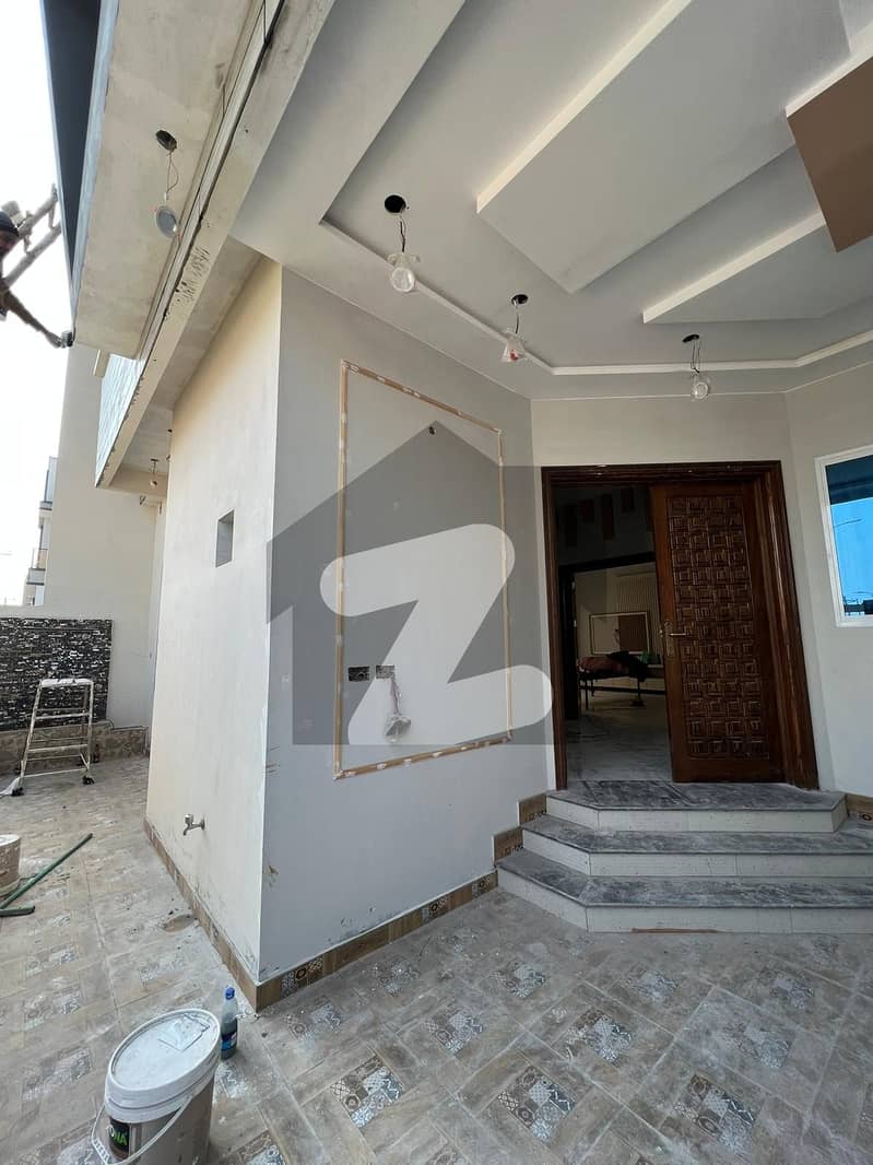 الرحمان سٹی اوکاڑہ میں 5 کمروں کا 7 مرلہ مکان 1.9 کروڑ میں برائے فروخت۔