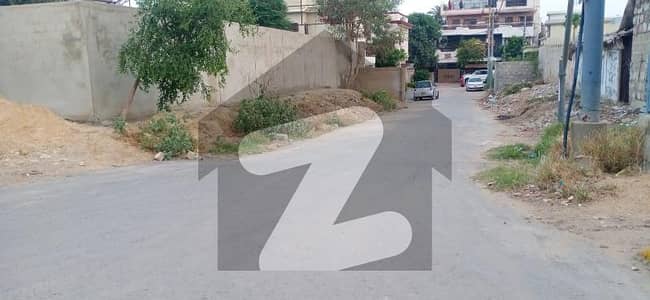Prime Location Main 200 Ft Road Corner Plot Available For Rent In Gulistan E Jauhar Near Continental Bakery