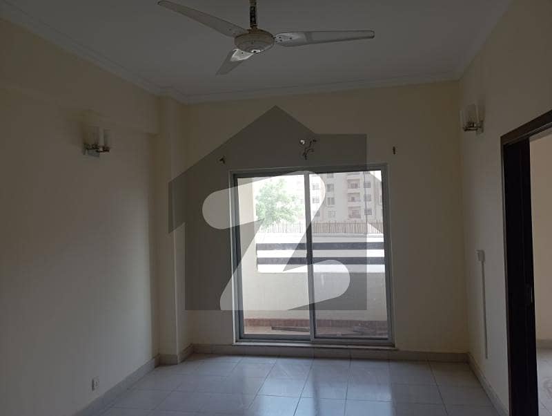 بحریہ ٹاؤن - پریسنٹ 19 بحریہ ٹاؤن کراچی کراچی میں 2 کمروں کا 4 مرلہ مکان 28 ہزار میں کرایہ پر دستیاب ہے۔