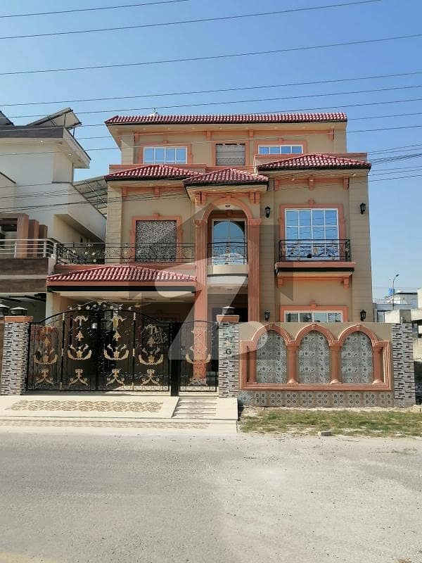 10 Marla Brand New House Available For Sale In Central Park G Block