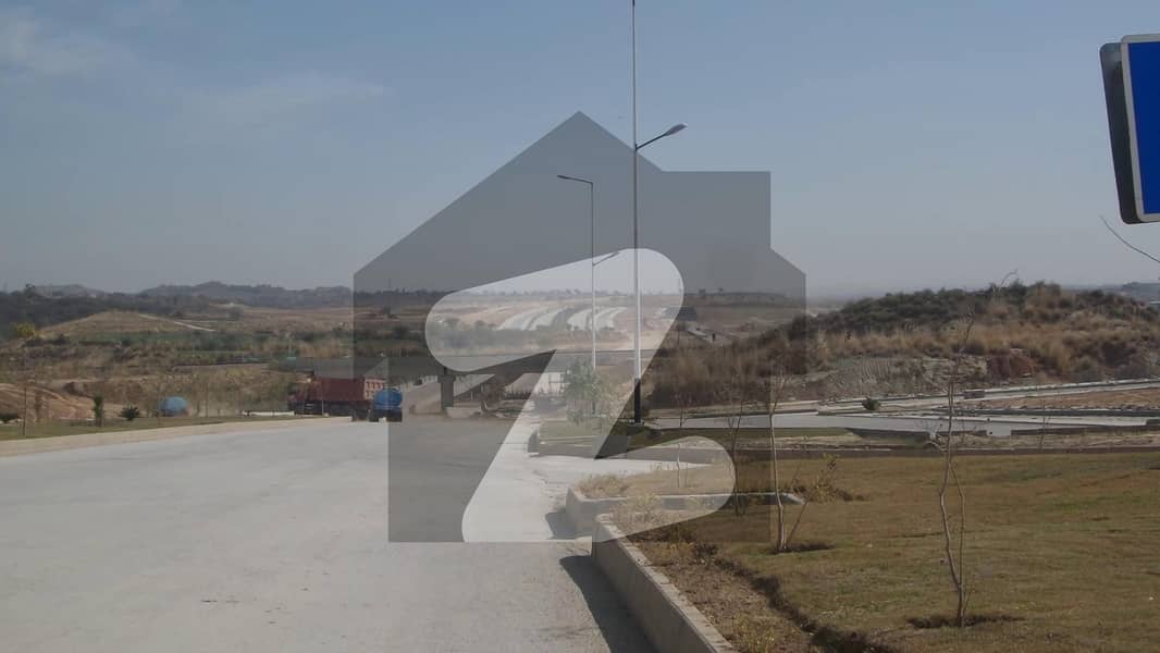 Premium Prime Location 8 Marla Commercial Plot Is Available For sale In Islamabad