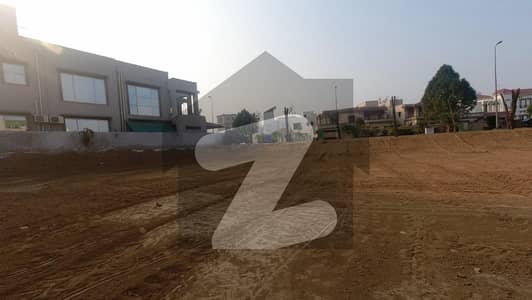 Prime Location 1 Kanal Residential Plot In Bahria Town Of Lahore Is Available For sale
