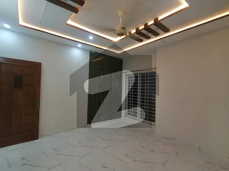 1 Kanal House Available For sale In EME Society - Block E
