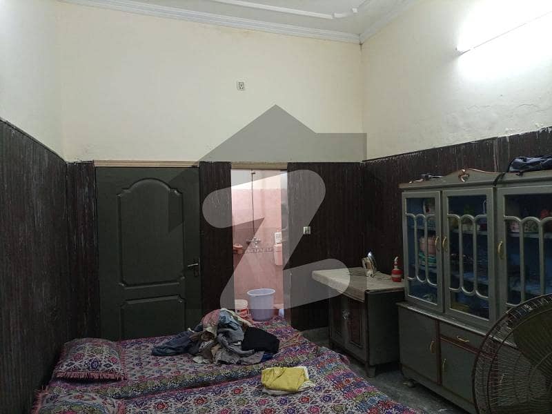 5 Marla Upper Portion Available For Rent 5 Marla Upper Portion Available For Rent