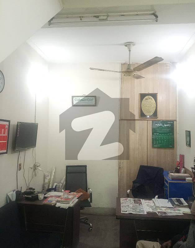 بی او آر ۔ بورڈ آف ریوینیو ہاؤسنگ سوسائٹی لاہور میں 1 مرلہ دکان 27 ہزار میں کرایہ پر دستیاب ہے۔