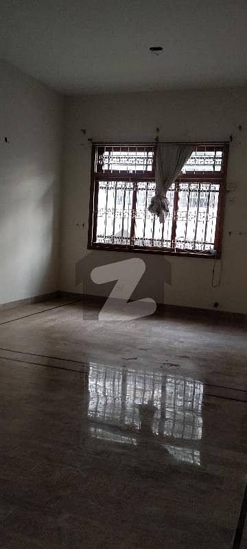 3 Bed Portion For Rent In Jauhar