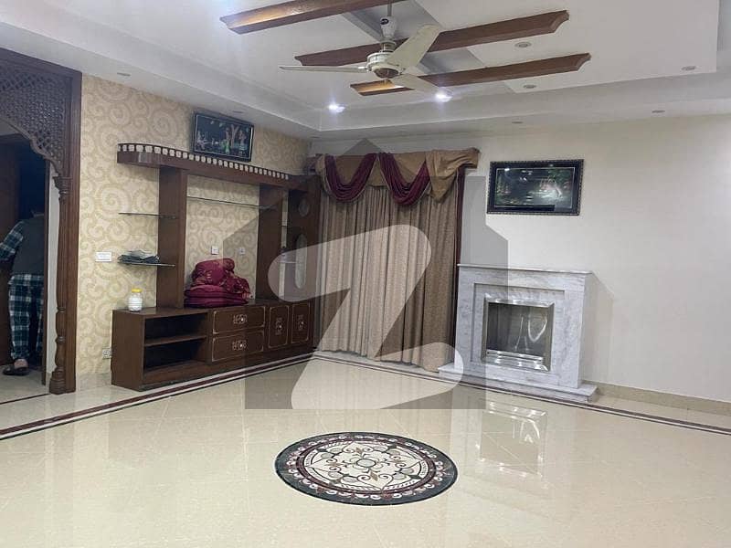 01 Kanal Like Brand New Designee Upper Portion Facing Park for Rent in DHA Phase 5,