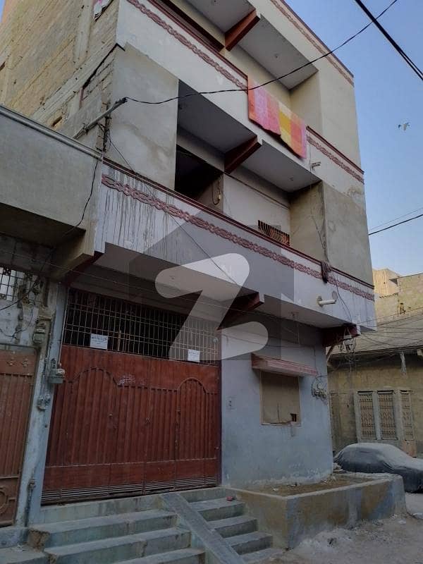 ملت گارڈن ملیر,کراچی میں 6 کمروں کا 3 مرلہ مکان 1.6 کروڑ میں برائے فروخت۔