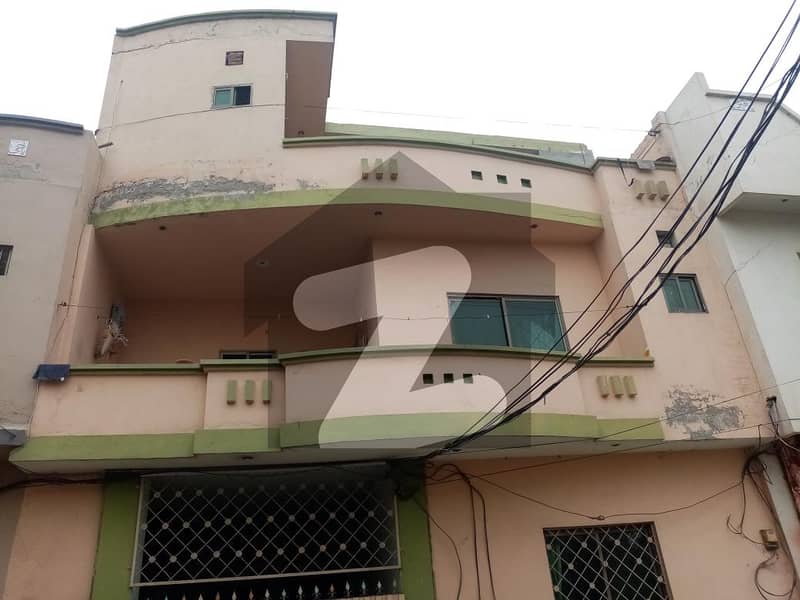 A Well Designed Upper Portion Is Up For rent In An Ideal Location In Rehman Gardens