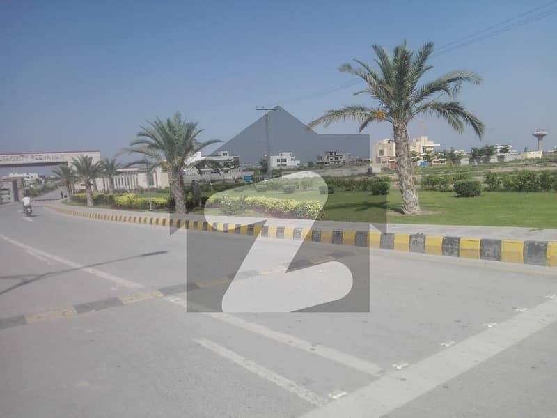 Residential Plot For Grabs In 1 Kanal Peshawar