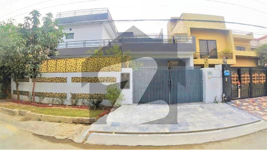 15 Marla House Is Available For Sale In PCSIR Housing Scheme Phase 1 Lahore