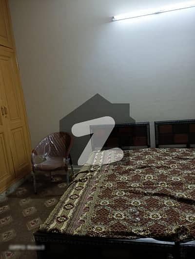 250 Square Feet Room In Model Town - Block R Is Available For Rent