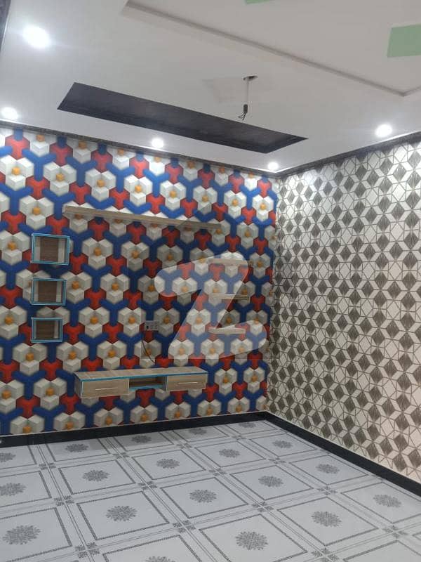 وائٹل ہومز ای ای وائٹل ہومز ہاؤسنگ سکیم لاہور میں 3 کمروں کا 3 مرلہ مکان 35 ہزار میں کرایہ پر دستیاب ہے۔