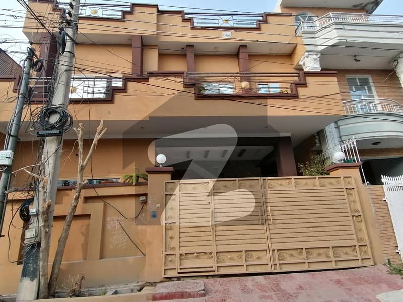 شیرزمان کالونی راولپنڈی میں 3 کمروں کا 5 مرلہ مکان 1.35 کروڑ میں برائے فروخت۔