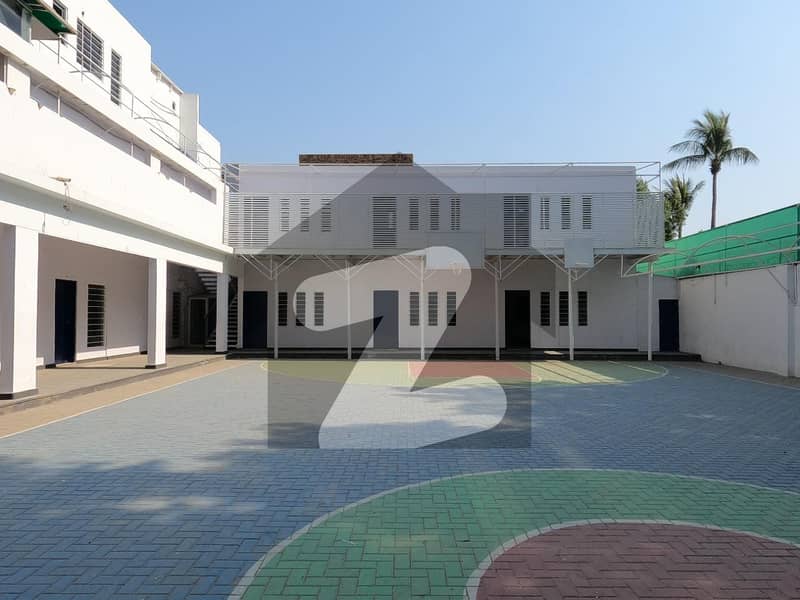 Main Road 14 Rooms School Shape House For Rent In Clifton Block 4 Karachi