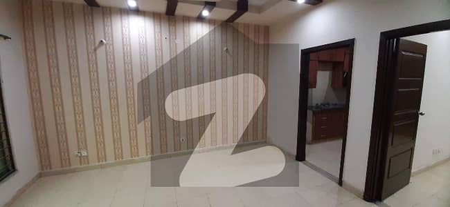 3.5 Marla Beautiful Corner House Available For Rent At Paragon City