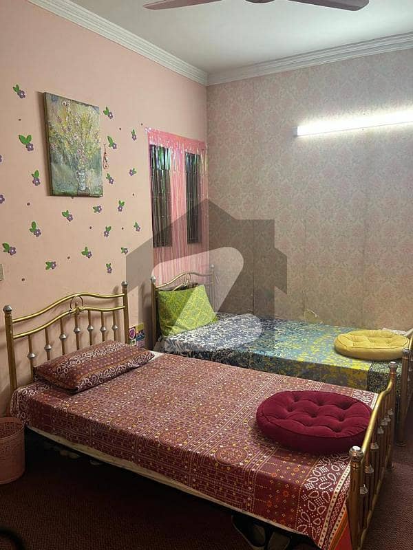 شبیر ٹاؤن ۔ ایگزیکٹو اپارٹمنٹز شبیر ٹاؤن لاہور میں 2 کمروں کا 6 مرلہ فلیٹ 90 لاکھ میں برائے فروخت۔