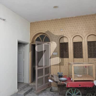 حیات آباد فیز 3 حیات آباد پشاور میں 5 کمروں کا 5 مرلہ مکان 2.15 کروڑ میں برائے فروخت۔