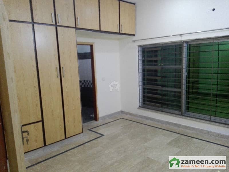 2nd Floor Of 8 Marla Portion For Rent In Dream Gardens Lahore