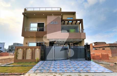 Gorgeous Prime Location 10 Marla House For sale Available In LDA Avenue - Block M