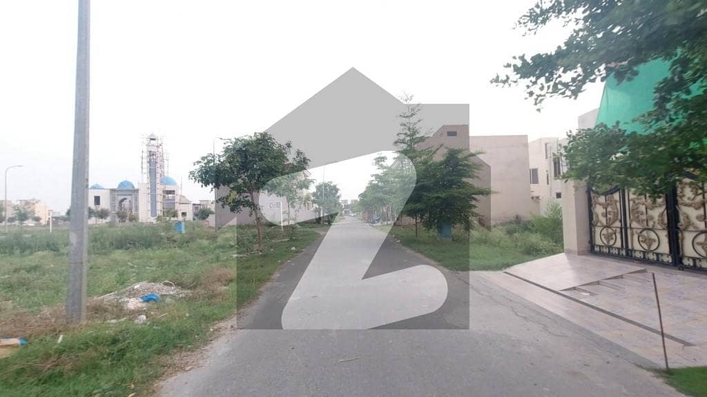 Buy your ideal 5 Marla Residential Plot in a prime location of Lahore