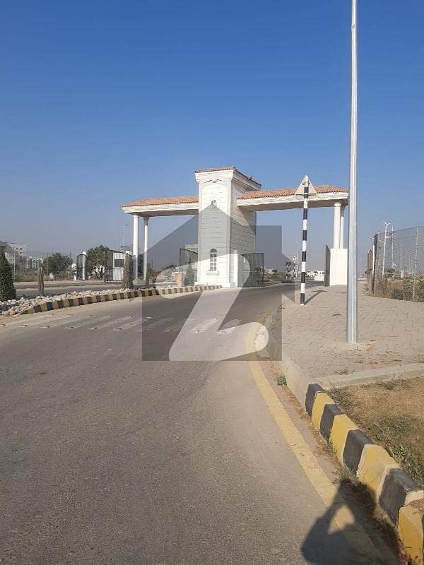 Commercial plot Sector 9C C4 200 sq yards For Sale