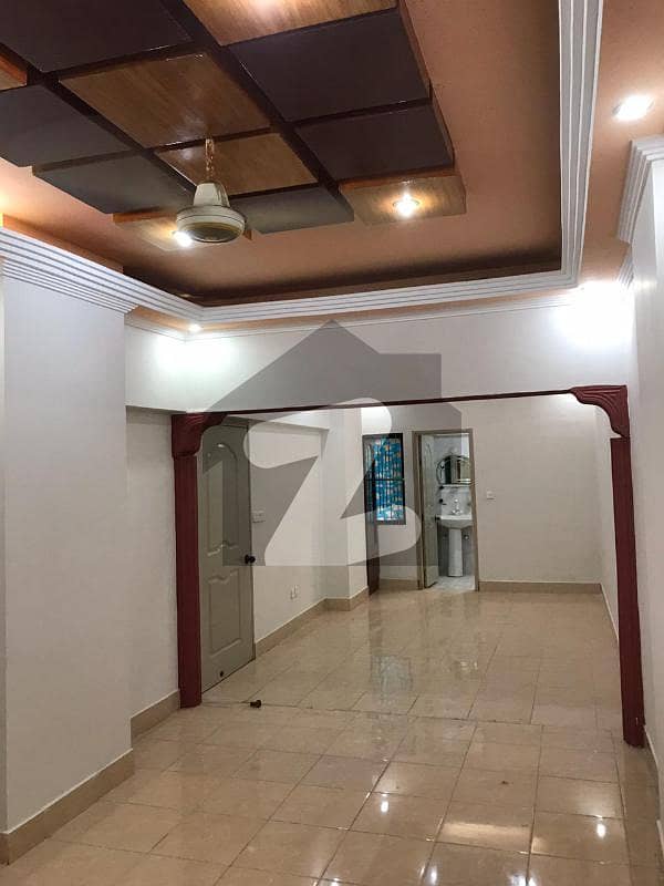 ناظم آباد کراچی میں 3 کمروں کا 7 مرلہ فلیٹ 1.5 کروڑ میں برائے فروخت۔