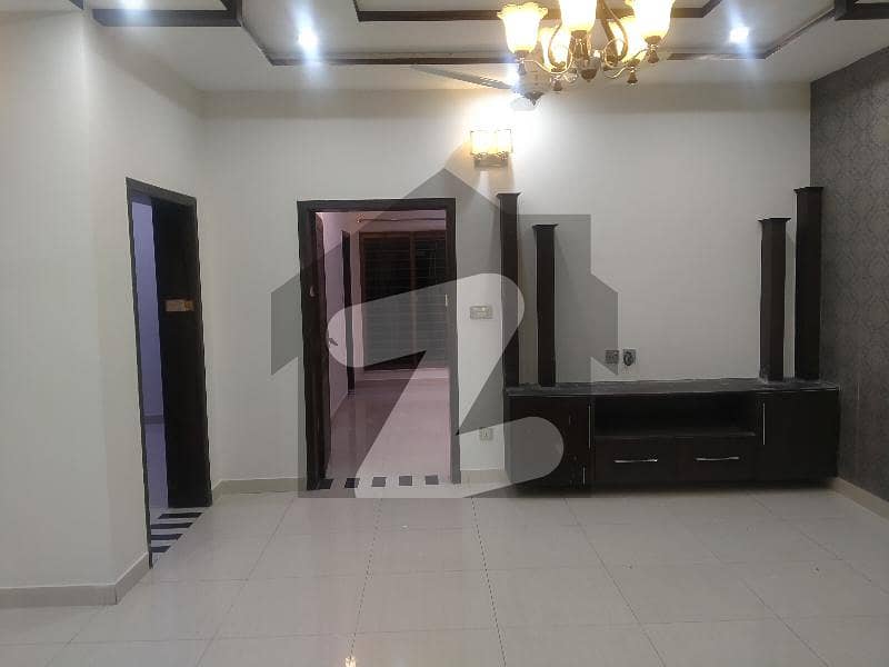 10 Marla Upper Portion Available For Rent In Canal Garden Lahore With Gas