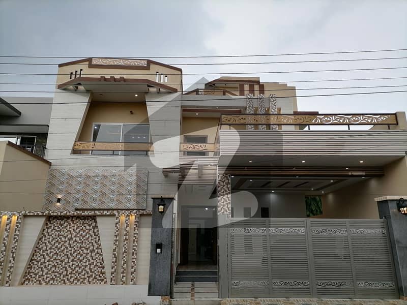 House Of 9.5 Marla In Lasani Town For sale