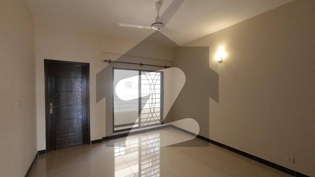 2750 Square Feet Flat In Askari 5 - Sector J For sale