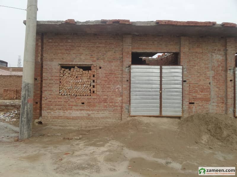 Corner House Available For Sale In Farid Block