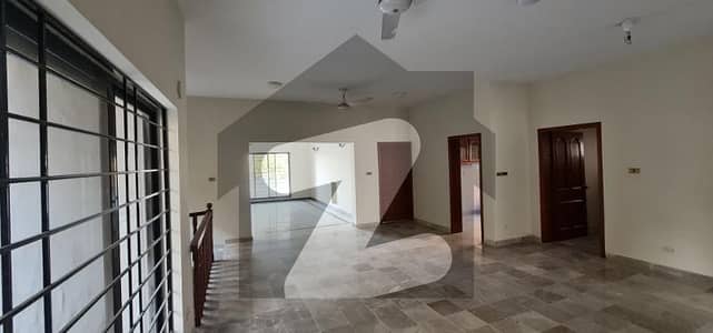 F-11/2: Beautiful 666 Yards Double Unit House, Main Margalla Road, Front Open, 6 Bedrooms, Price 20 Crores, Negotiable.