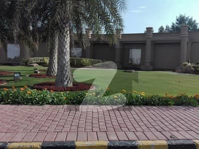 Own A Residential Plot In 1125 Square Feet Lahore