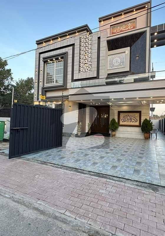 10 Marla Architect Designer House For Sale Bahria Town lahore