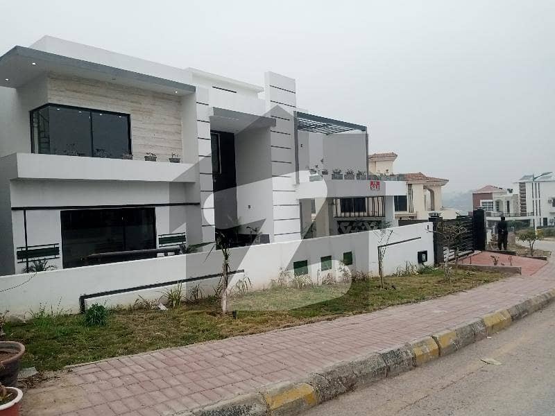 House For Sale In Bahria Town Phase 8 - Block A