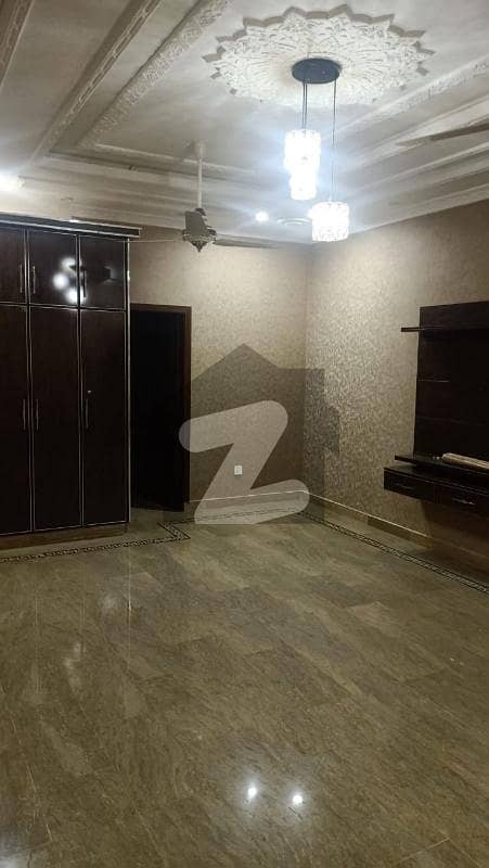 Get A 2250 Square Feet Upper Portion For Rent In Nasheman-E-Iqbal Phase 2 - Block B