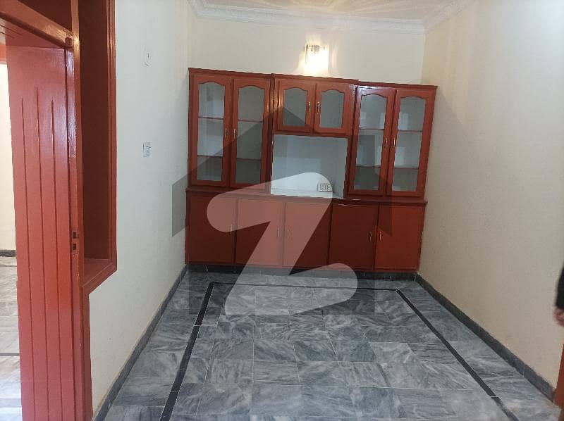 حیات آباد فیز 6 - ایف9 حیات آباد فیز 6 حیات آباد پشاور میں 5 کمروں کا 3 مرلہ مکان 1.5 کروڑ میں برائے فروخت۔