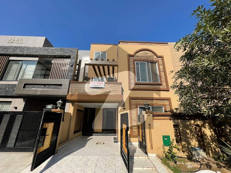 5 MARLA HOUSE FOR SALE IN AA BLOCK SECTOR D BAHRIA TOWN LAHORE