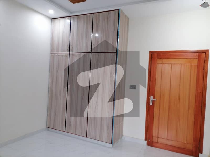 4 Marla Upper Portion For rent In Ahmad Avenue