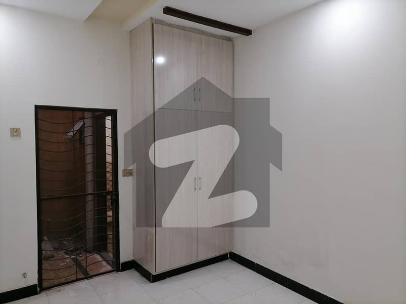 کیولری گراؤنڈ لاہور میں 3 کمروں کا 4 مرلہ مکان 1.48 کروڑ میں برائے فروخت۔