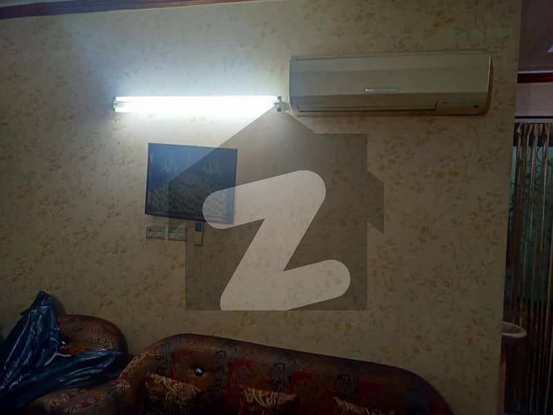 کینال پارک گلبرگ لاہور میں 2 کمروں کا 5 مرلہ مکان 75 ہزار میں کرایہ پر دستیاب ہے۔