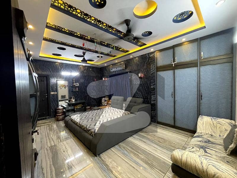 House For Sale 240gaz 6 Bed Dd Code4224 GulshaneIqbal Block 5