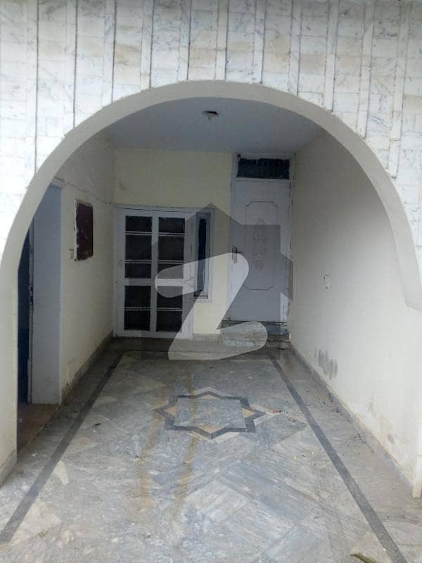 چک شہزاد اسلام آباد میں 2 کمروں کا 9 مرلہ مکان 55 ہزار میں کرایہ پر دستیاب ہے۔