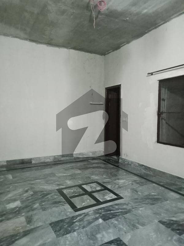 یو بی ایل ہاؤسنگ سوسائٹی لاہور میں 2 کمروں کا 6 مرلہ زیریں پورشن 32 ہزار میں کرایہ پر دستیاب ہے۔